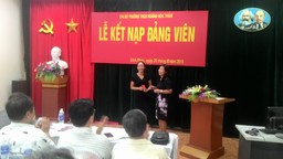 Lễ kết nạp đảng viên mới